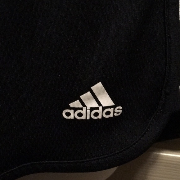 Adidas Shorts and Capri set Small EUC - Picture 4 of 8